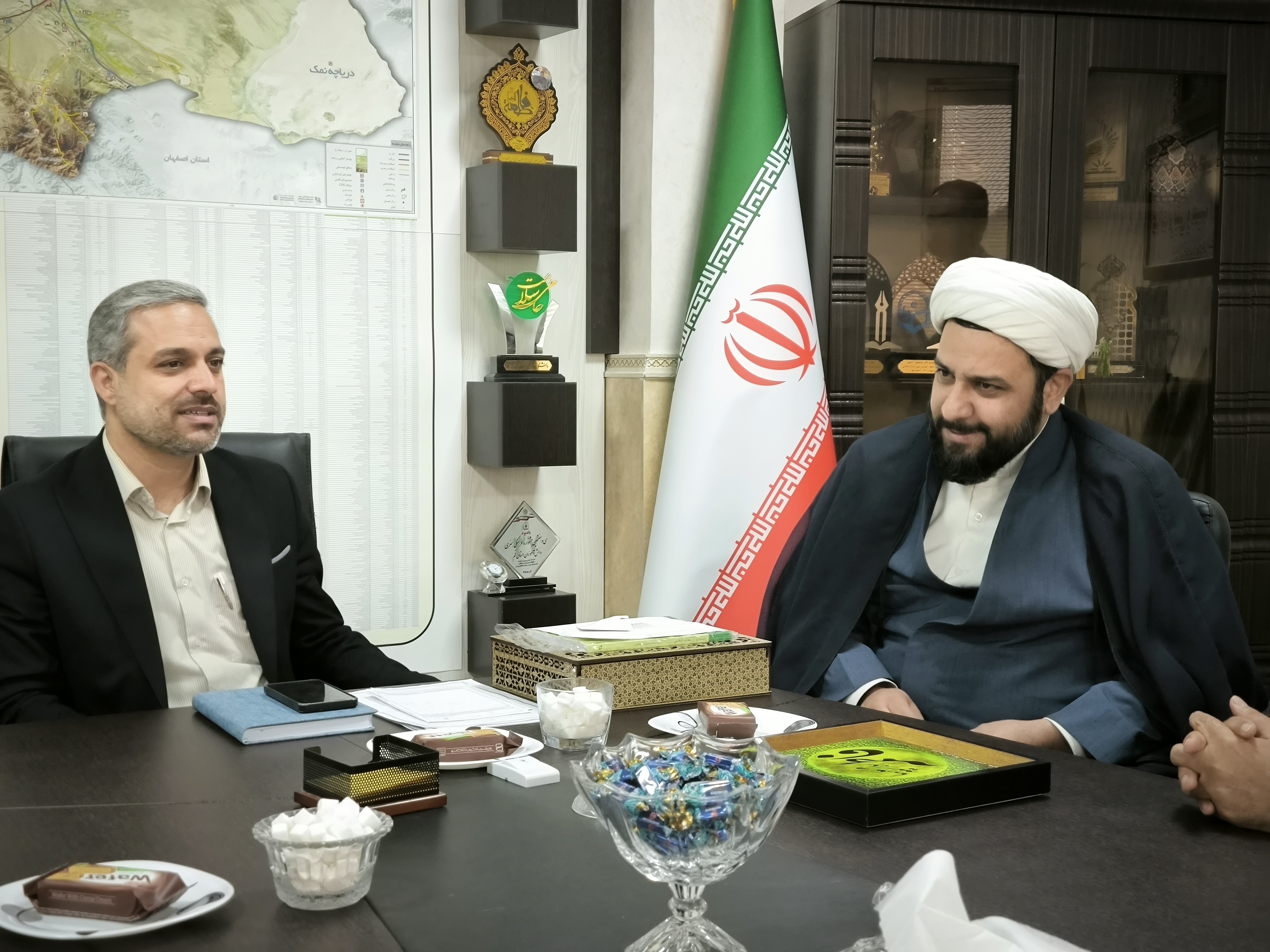 برای ما قابل قبول نیست که دانش‌آموزی بخاطر فقر ترک تحصیل کند
